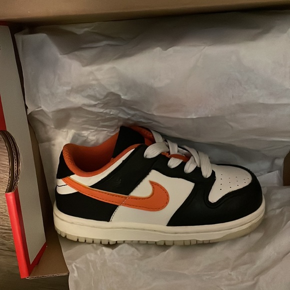 Nike dunks (Halloween edition) - Picture 8 of 8